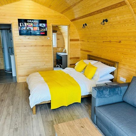 Ffrith Beach Glamping With Hot Tub Hotel Престатин Екстериор снимка