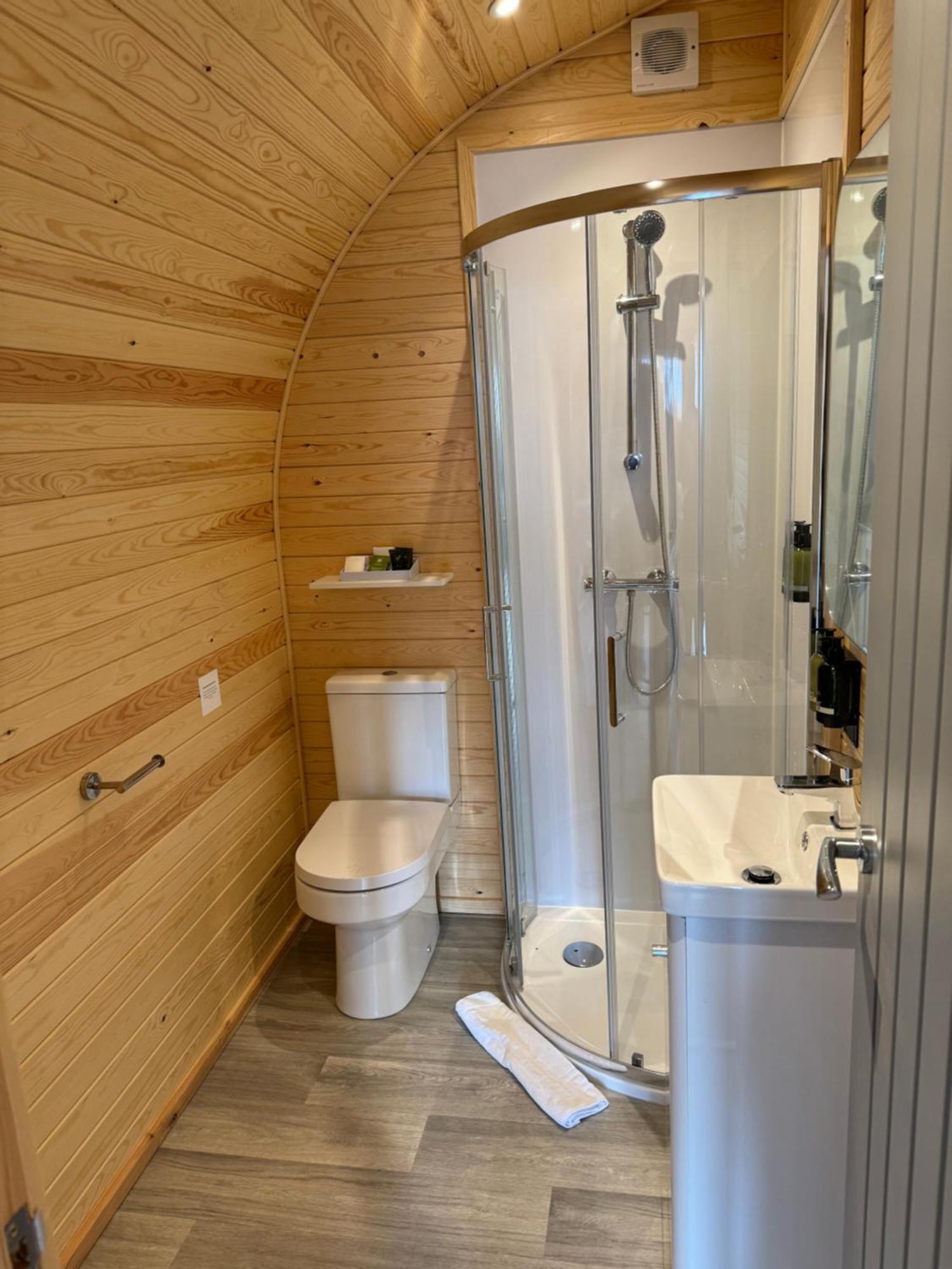 Ffrith Beach Glamping With Hot Tub Hotel Престатин Екстериор снимка